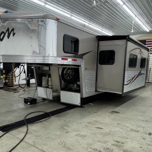 2014 Bison 4 Horse Trailer