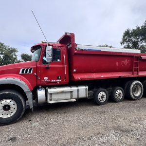 2017 MAC GU713