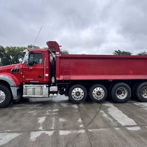 2018 MAC GU713