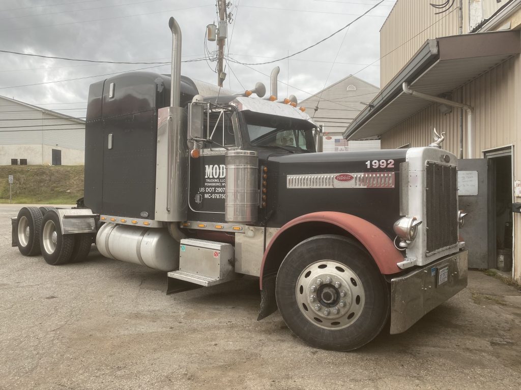 1996 Peterbilt 379 EXD