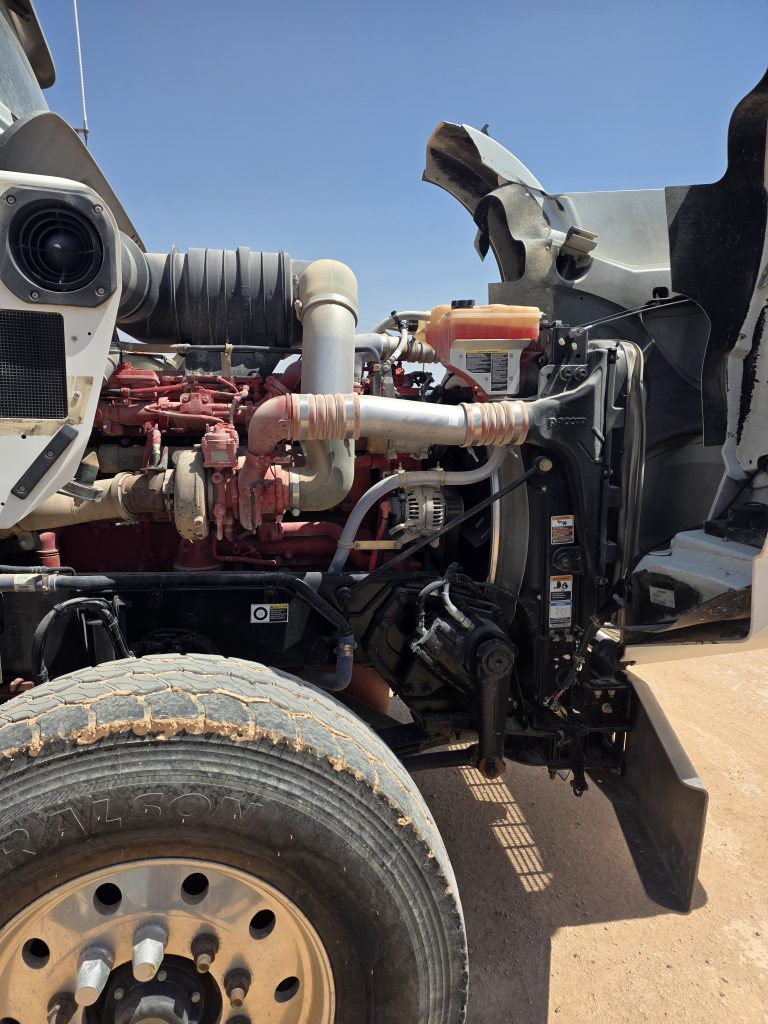 2020 Kenworth T800 Pressure Truck - Image 14