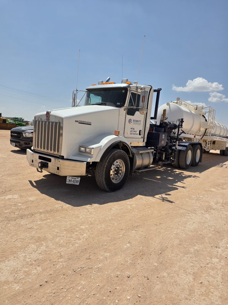 2020 Kenworth T800 Pressure Truck - Image 2