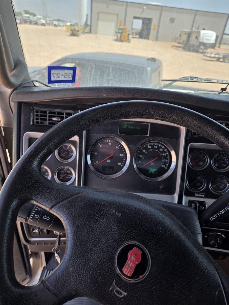 2020 Kenworth T800 Pressure Truck - Image 8