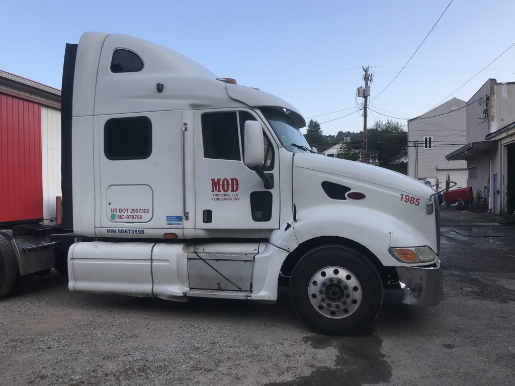 2005 Peterbilt 387