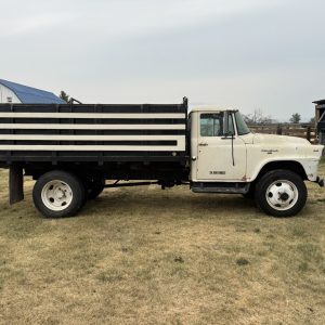 1958 International 2-Ton 4x4 Fisher Combination Box