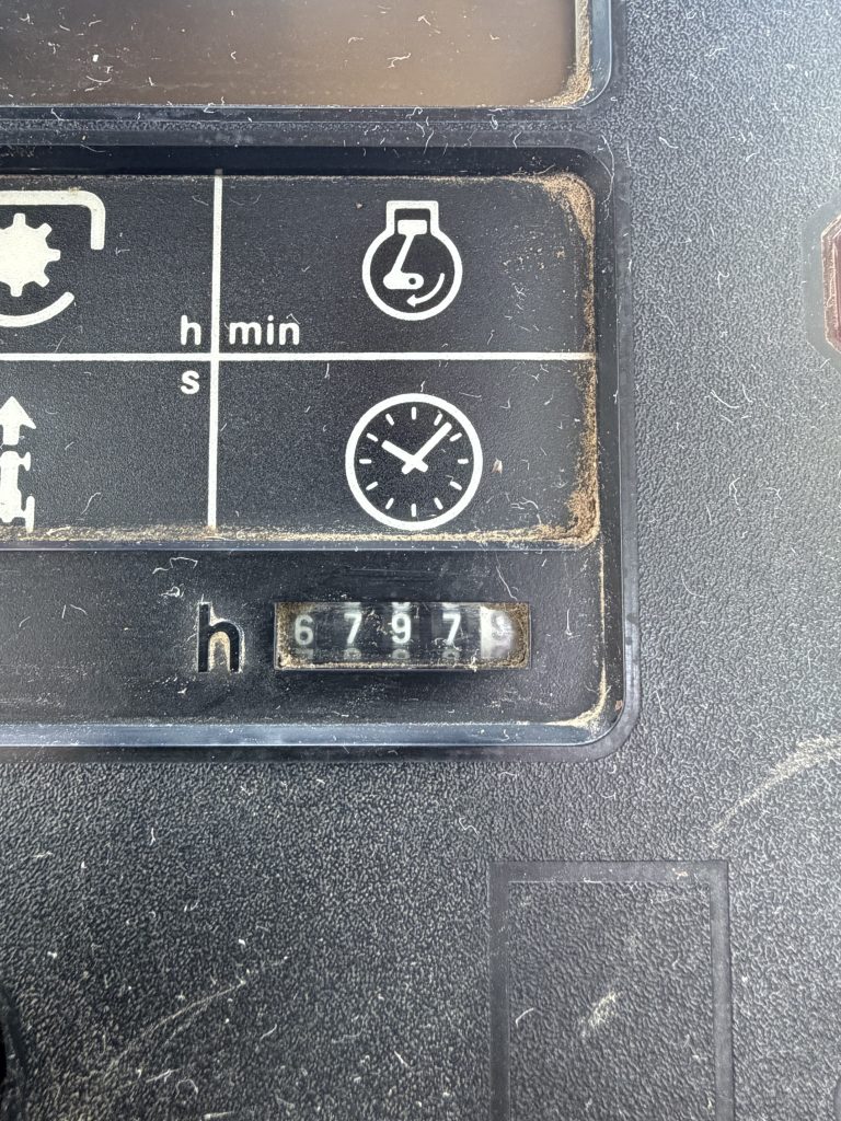 1988 John Deere 4250 - Image 10
