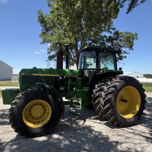 1991 John Deere 4555