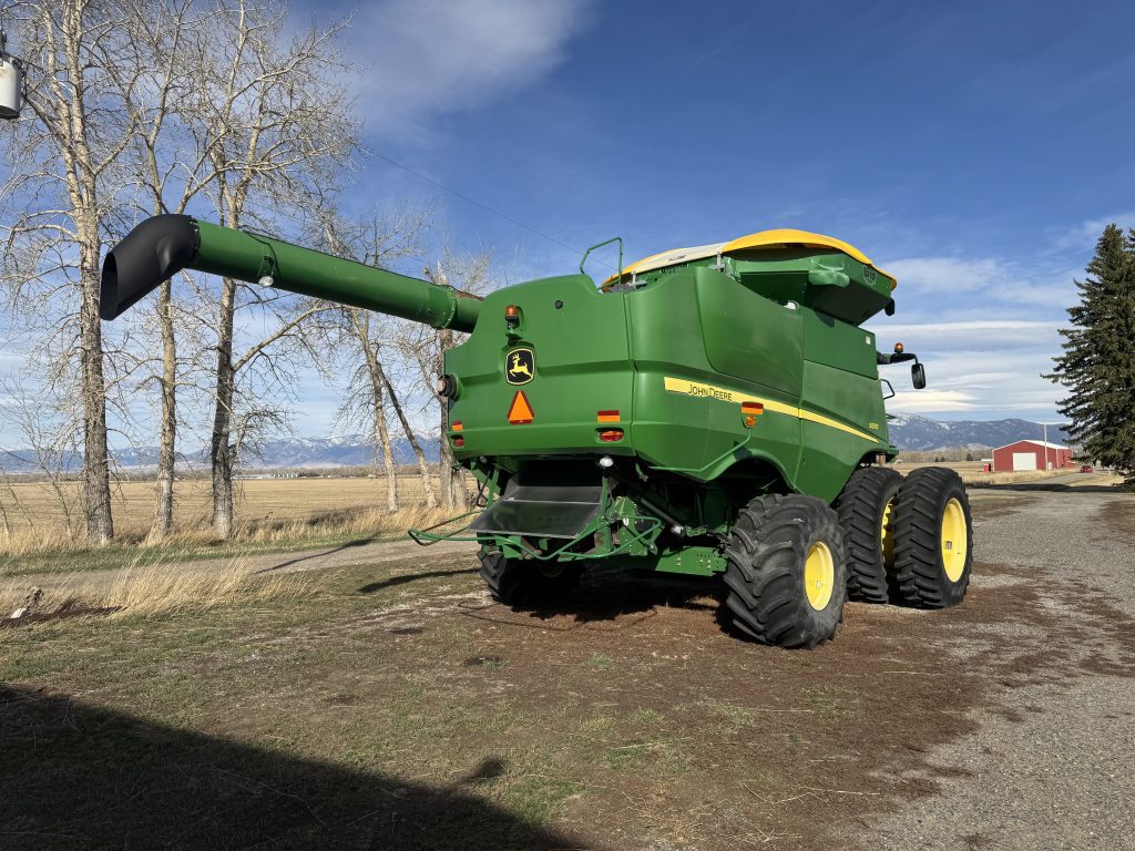 2013 John Deere S670 Combine - Image 2
