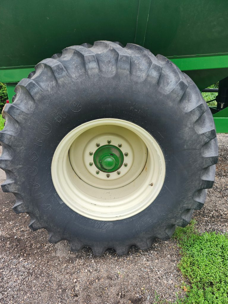 Grain Cart - Image 9