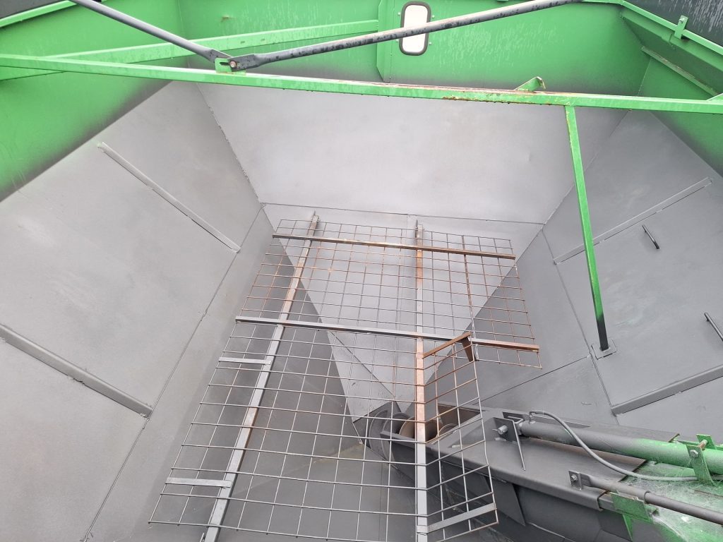 Grain Cart - Image 13