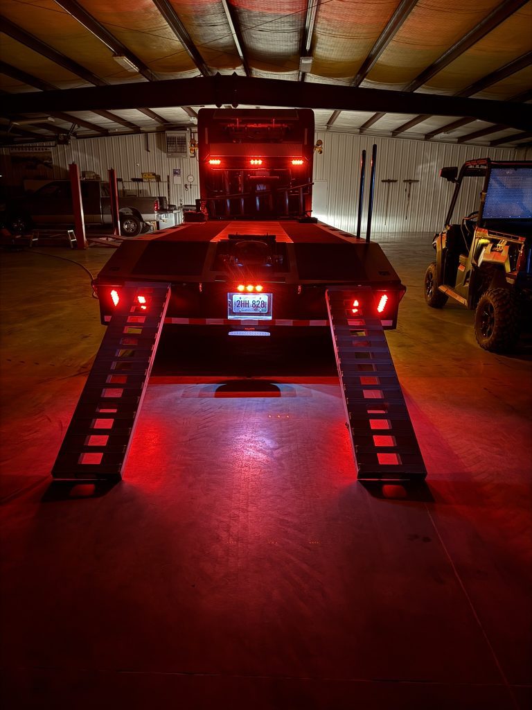 2009 Peterbilt 386 - Image 9
