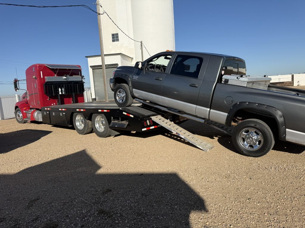2009 Peterbilt 386 - Image 3
