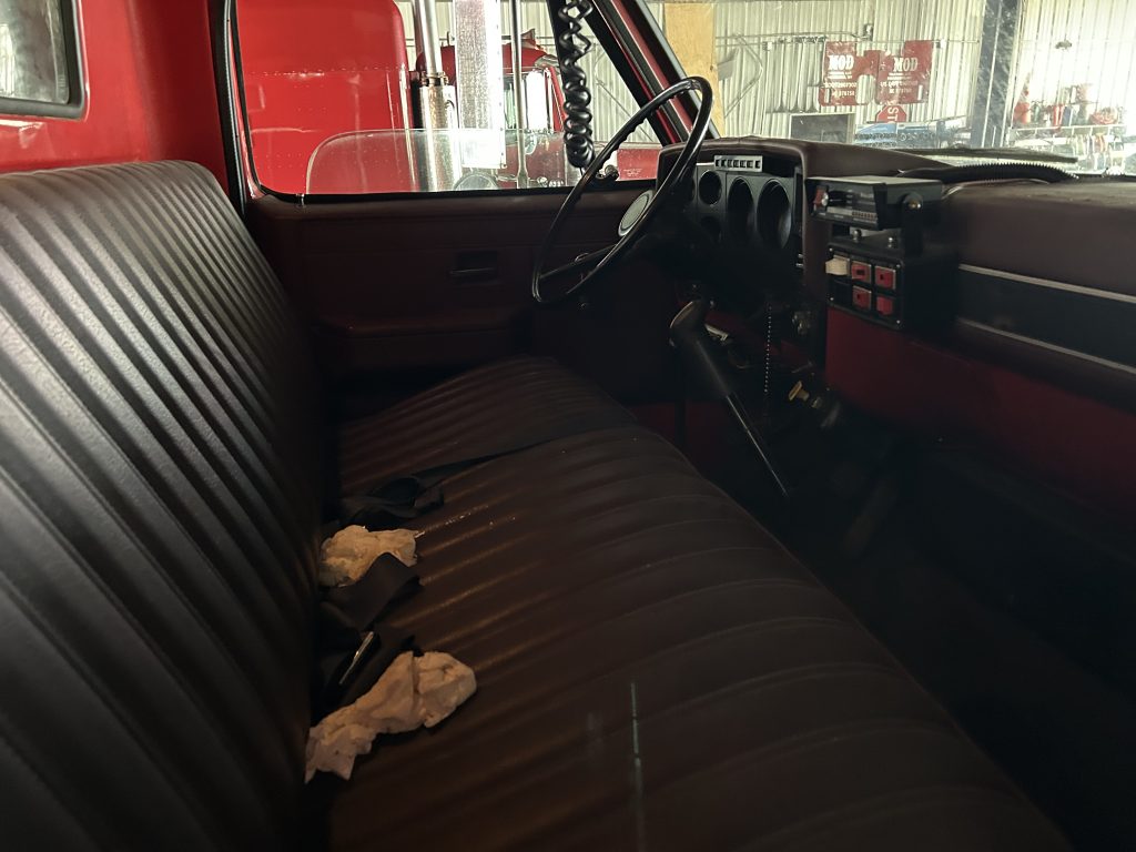 1995 Fire Cat Rescue Truck - Image 16