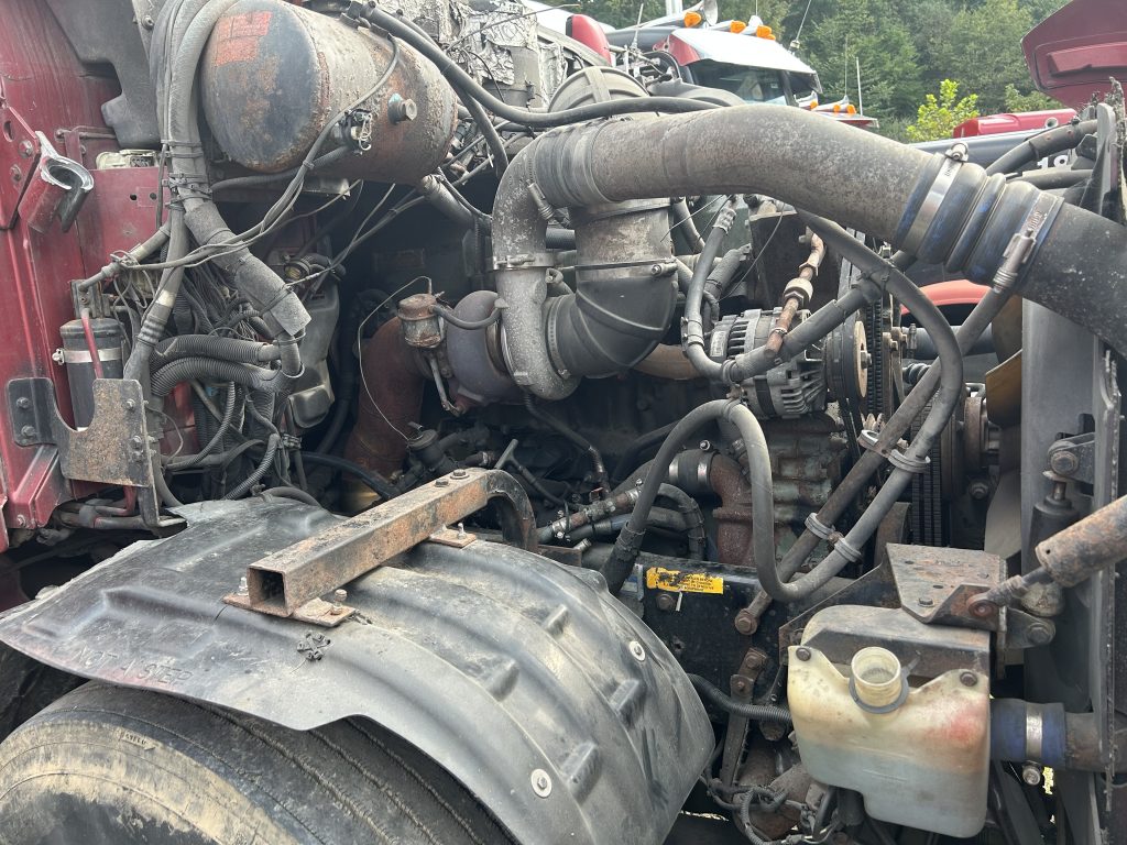 1998 Kenworth T2000 - Image 3