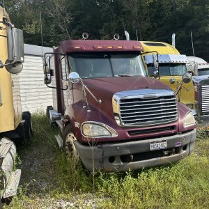 2006 Freightliner Conventional Sleeper Tractor