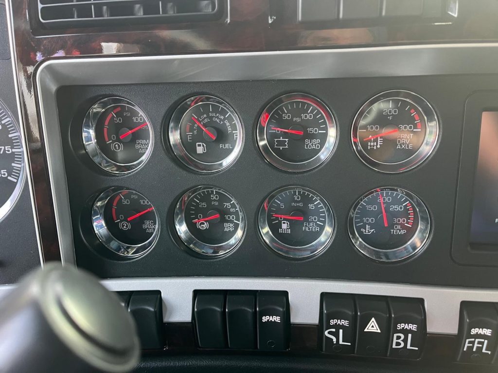 2022 Kenworth W900A - Image 14