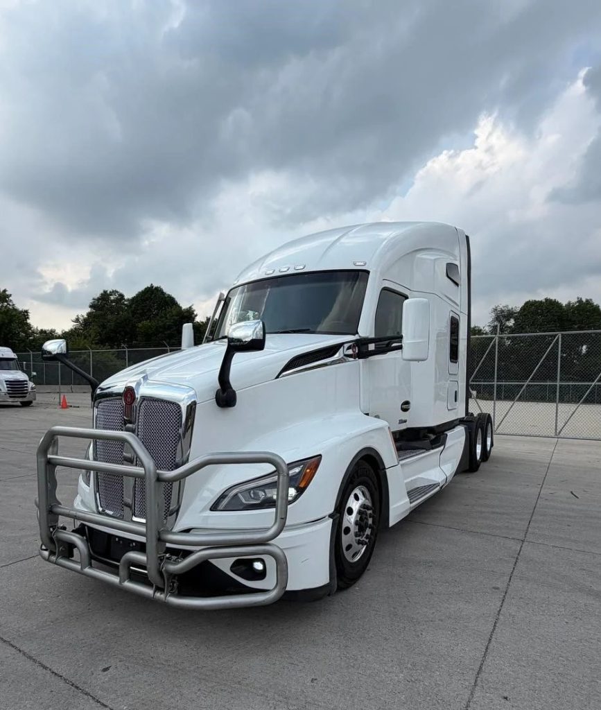 2024 KENWORTH T680