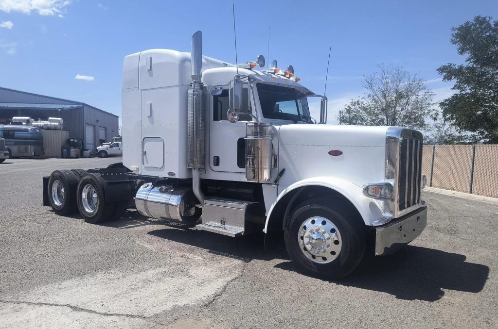 2009 PETERBILT 388