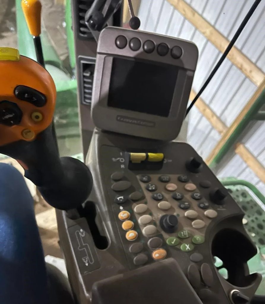 2010 JOHN DEERE 9570 STS - Image 18