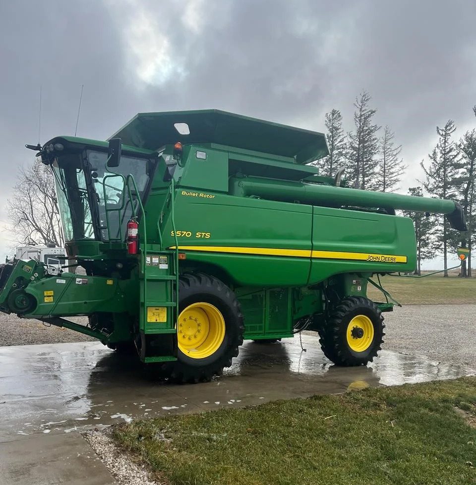 2010 JOHN DEERE 9570 STS