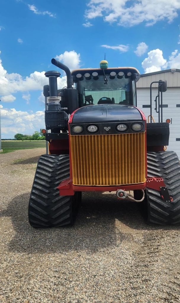 2018 VERSATILE 610DT - Image 3