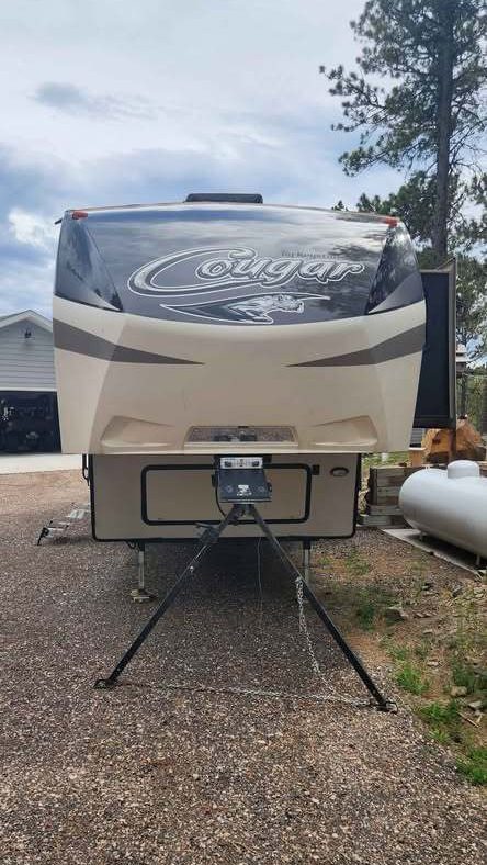 2016 Keystone Couger 35 FT - Image 3