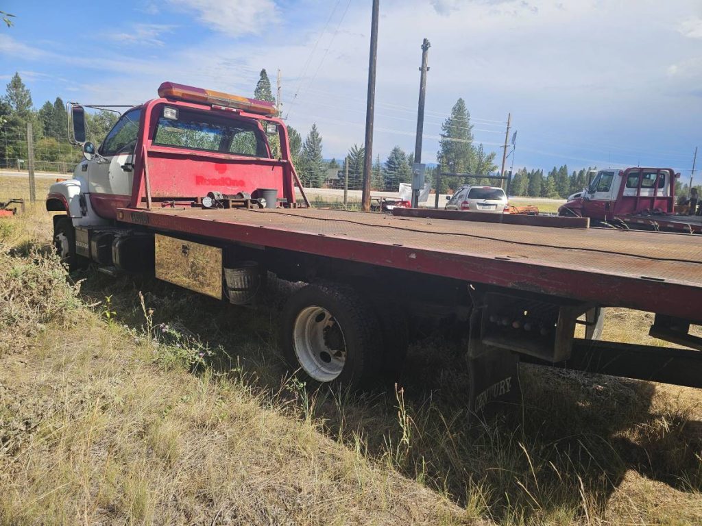 International Tow Truck Roll Back - Image 3