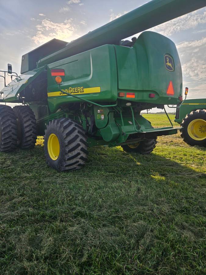 2007 John Deere 9760 STS Combine - Image 3