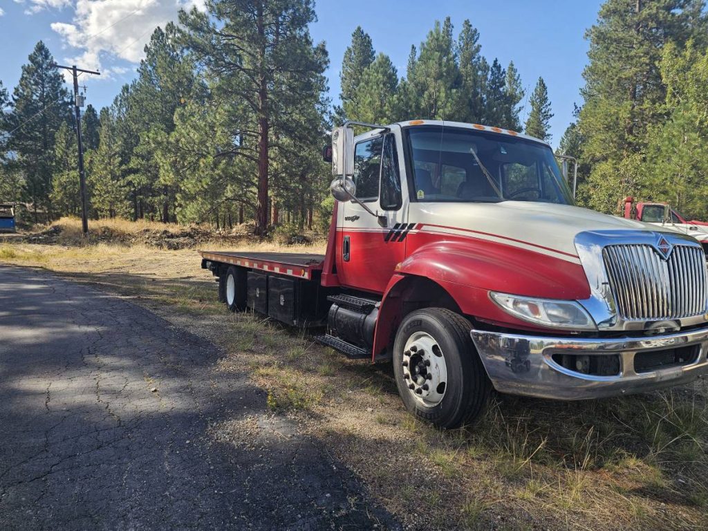 International Tow Truck Roll Back - Image 2