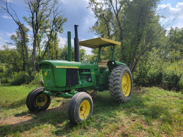 John Deere 4340 Tractor – 115 HP Turbocharged Diesel – Heavy-Duty Classic