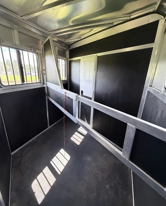 2023 Shadow Gooseneck Horse Trailer - Image 8