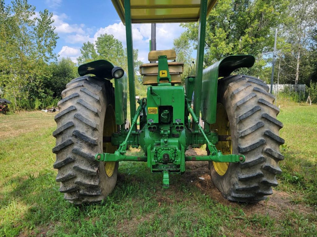 John Deere 4340 Tractor – 115 HP Turbocharged Diesel – Heavy-Duty Classic - Image 2