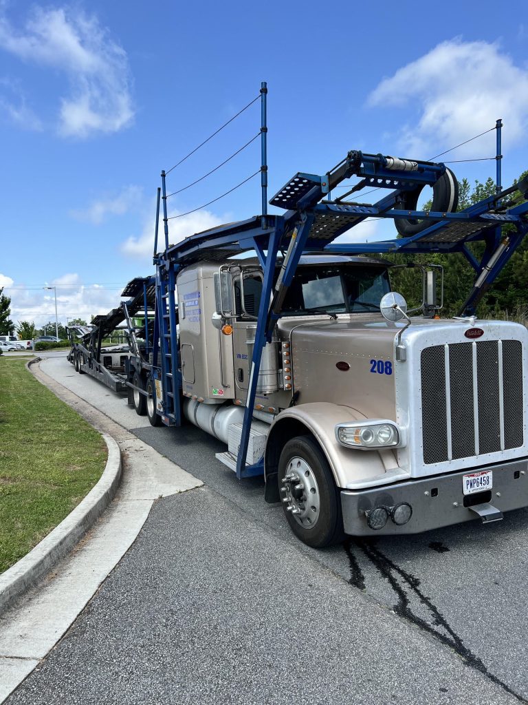 2014 Peterbilt Car Hauler – Sleeper Cab – Multi-Car Transport Truck & Trailer - Image 3