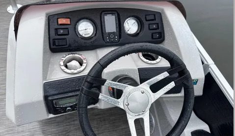 2021 Bennington 24 SX - Image 2