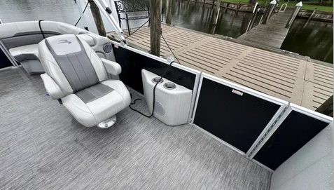 2021 Bennington 24 SX - Image 11