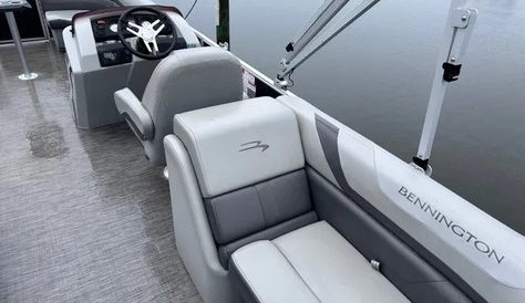 2021 Bennington 24 SX - Image 7