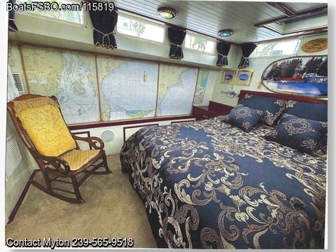 46′ 1955 Huckins FAIRFOAM FLYER - Image 7