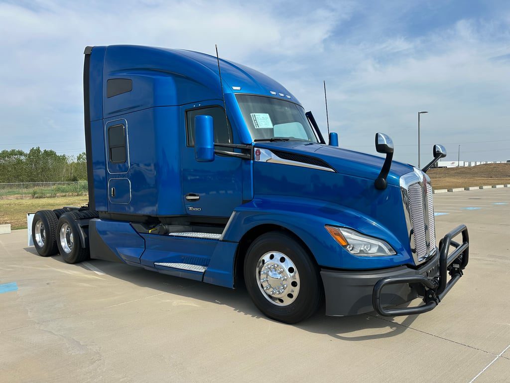 2023 Kenworth T680