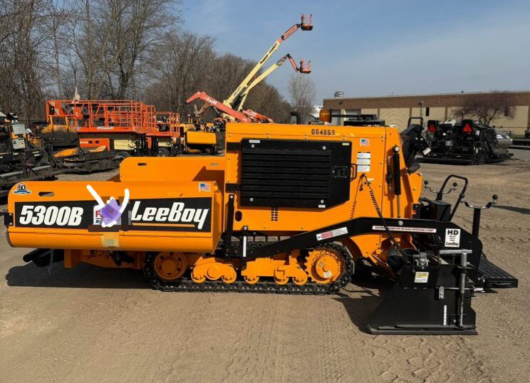 2023 LeeBoy 5300B