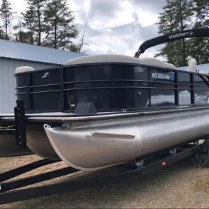 2017 Starcraft SLS5 Tritoon Boat – 200 HP Mercury – Trailer Included