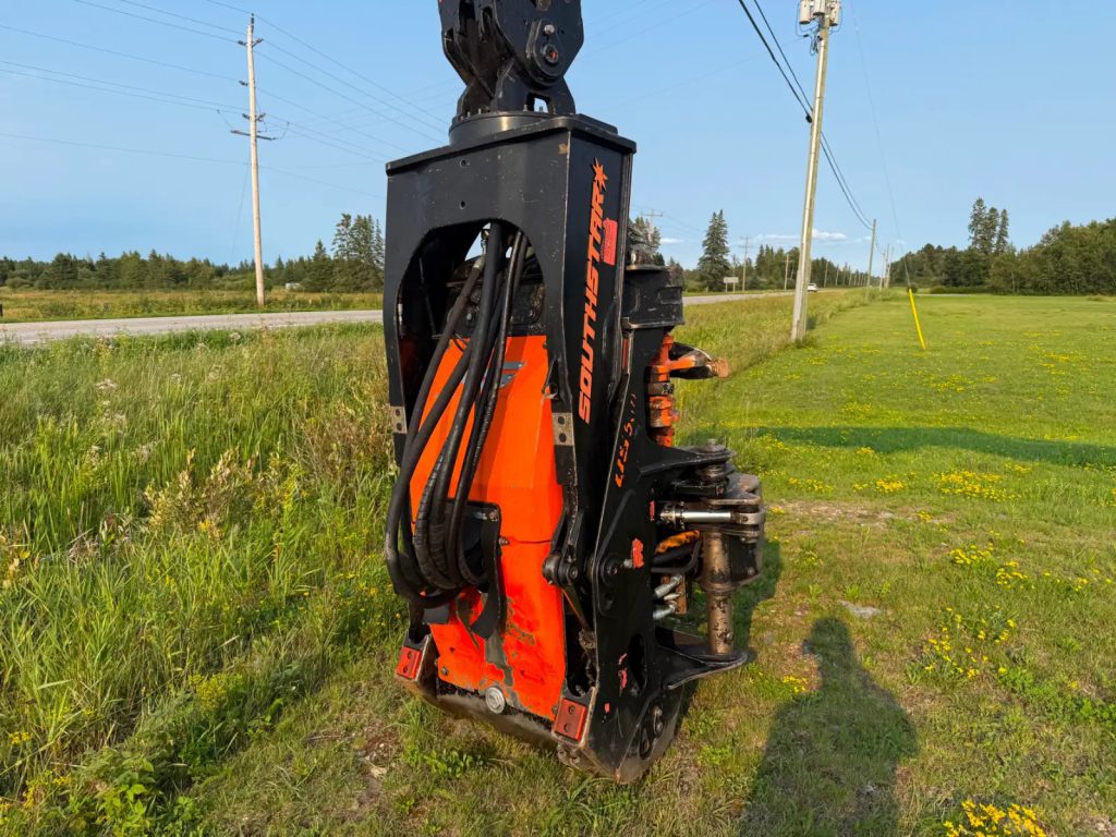 2017 John Deere 2154G XD Processor - Image 9