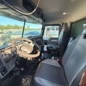 2020 Mack GR64FR