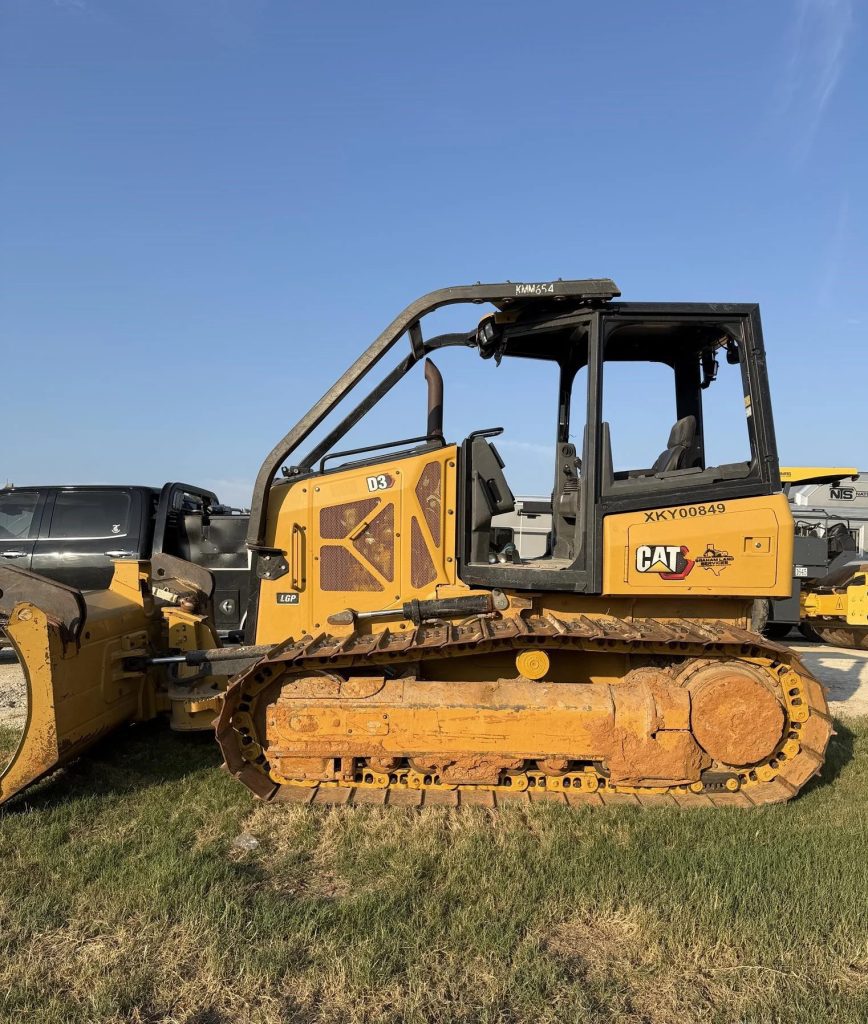 2022 CATERPILLAR D3 LGP