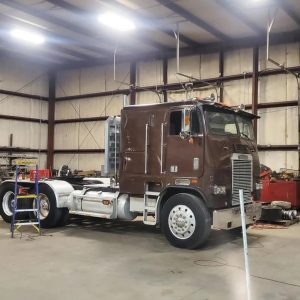 1985 FREIGHTLINER 800 COE