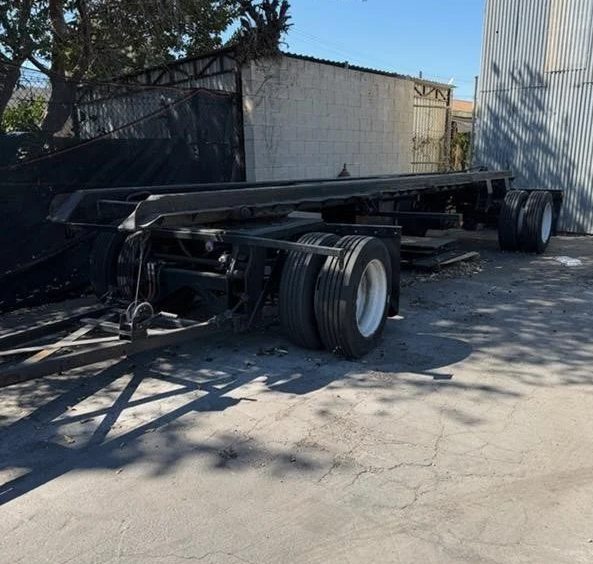 2011 SPARTAN 25 ft 10 in Tandem Axle - Image 3