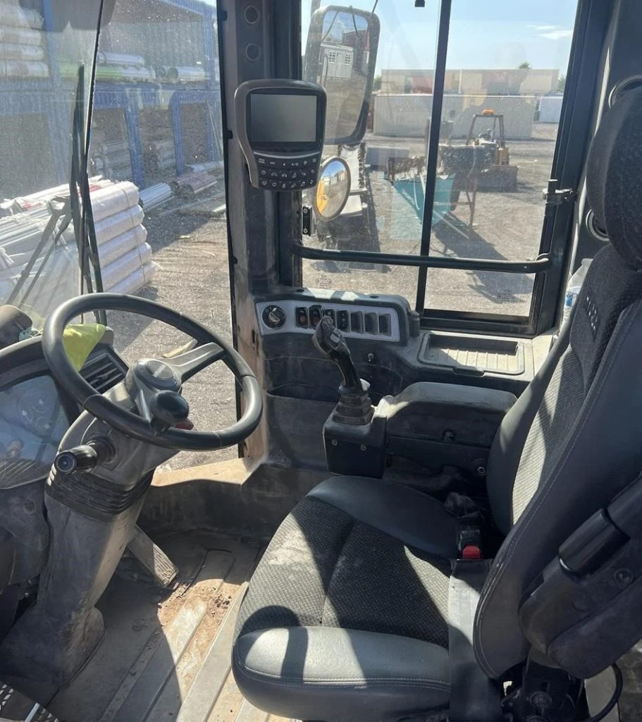 2019 Hyundai HL975 - Image 6