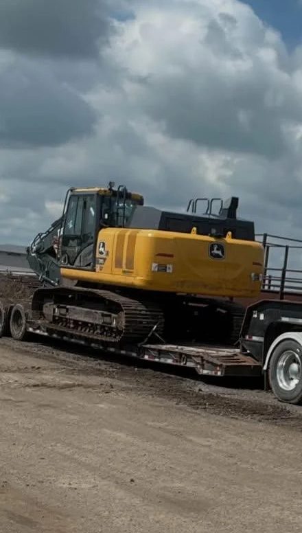 2024 DEERE 210 P-TIER - Image 4