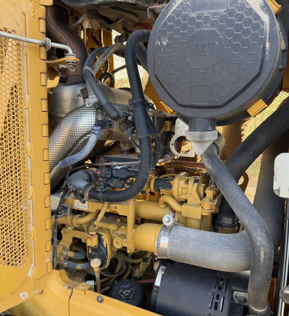 2022 CATERPILLAR D3 LGP - Image 6