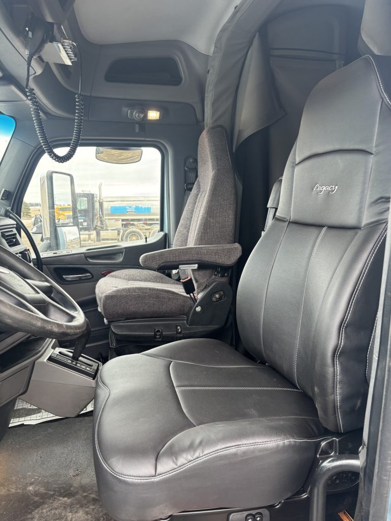 2016 Peterbilt 579 - Image 6
