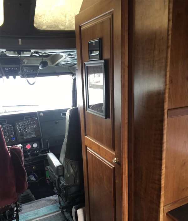 1999 Kenworth - Image 12